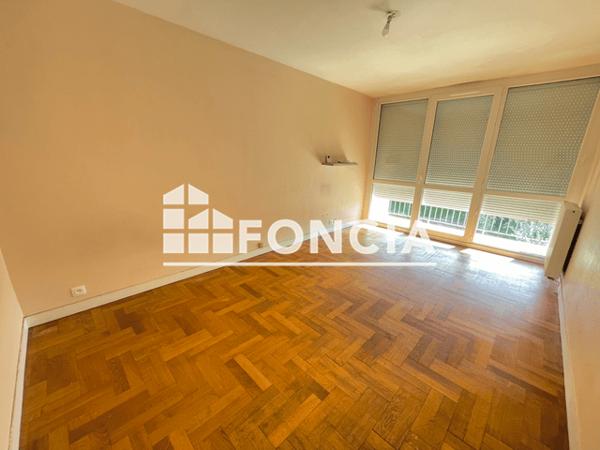 Location Studio 32.49 m² - 9 RUE MALEDENT DE SAVIGNAC Limoges 87000