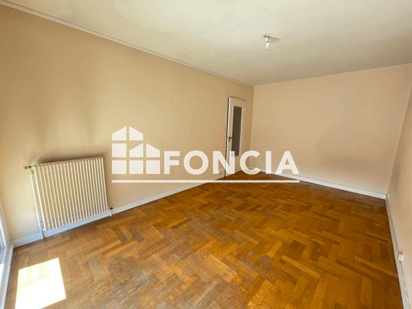 Location Studio 32.49 m² - 9 RUE MALEDENT DE SAVIGNAC Limoges 87000