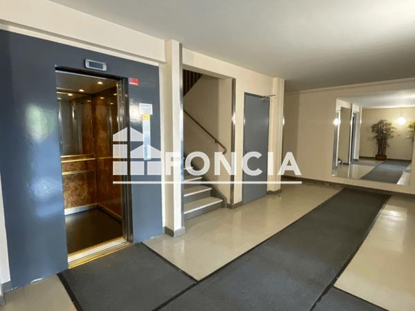 Location Studio 32.49 m² - 9 RUE MALEDENT DE SAVIGNAC Limoges 87000