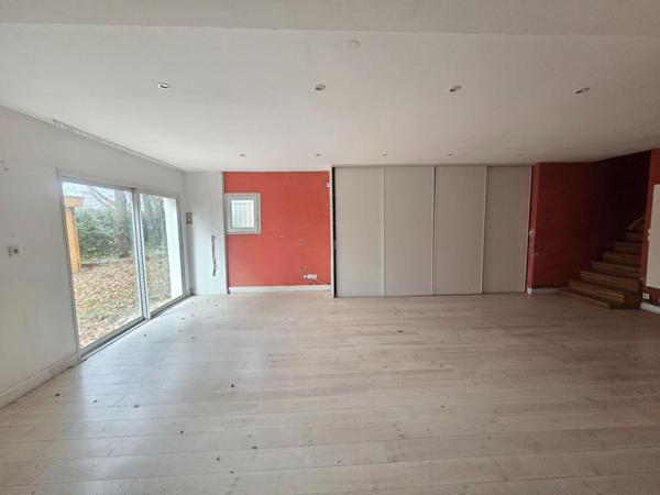 Maison Montélimar 6 pièces 235 m2