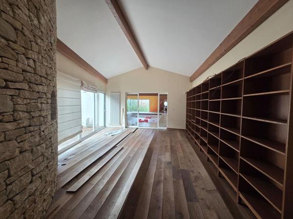 Maison Montélimar 6 pièces 235 m2