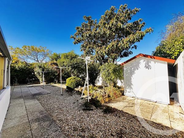 Maison à vendre  3 pièces - 76,95 m 2   FOURAS  - 17