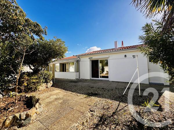 Maison à vendre  3 pièces - 76,95 m 2   FOURAS  - 17
