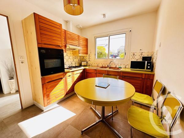 Maison à vendre  3 pièces - 76,95 m 2   FOURAS  - 17