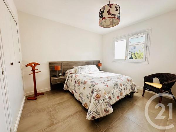 Maison à vendre  3 pièces - 76,95 m 2   FOURAS  - 17