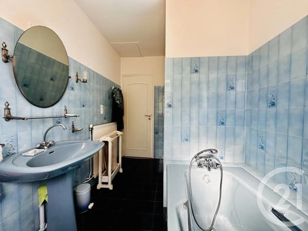Maison à vendre  3 pièces - 76,95 m 2   FOURAS  - 17