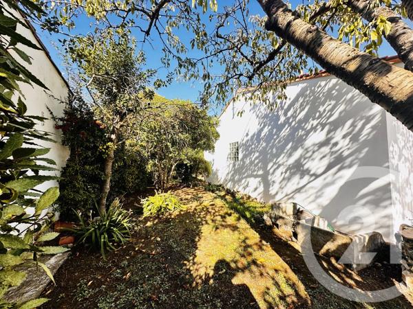 Maison à vendre  3 pièces - 76,95 m 2   FOURAS  - 17