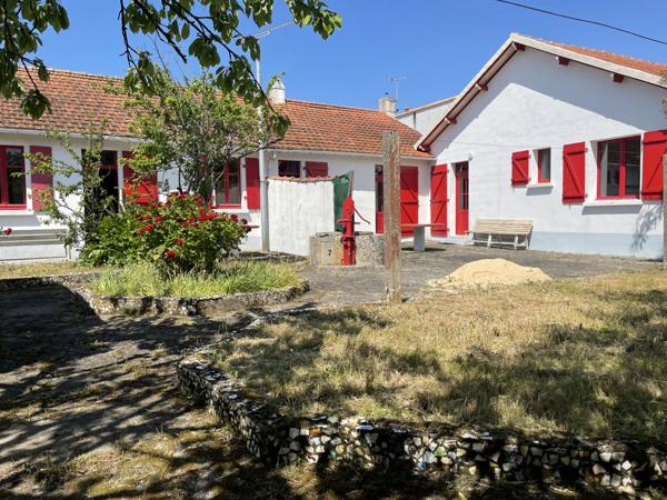 La Guérinière (85680) LA GUERINIERE : MAISON DE VILLAGE "La Cambodgienne" 5 CHAMBRES A RENOVER avec JARDIN ET PARKINGS.
