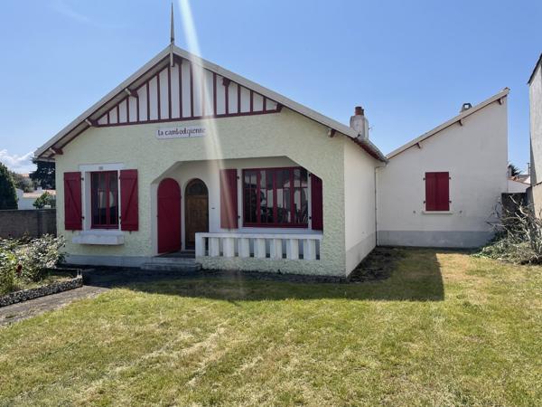 La Guérinière (85680) LA GUERINIERE : MAISON DE VILLAGE "La Cambodgienne" 5 CHAMBRES A RENOVER avec JARDIN ET PARKINGS.