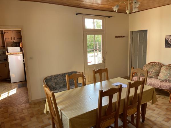 La Guérinière (85680) LA GUERINIERE : MAISON DE VILLAGE "La Cambodgienne" 5 CHAMBRES A RENOVER avec JARDIN ET PARKINGS.