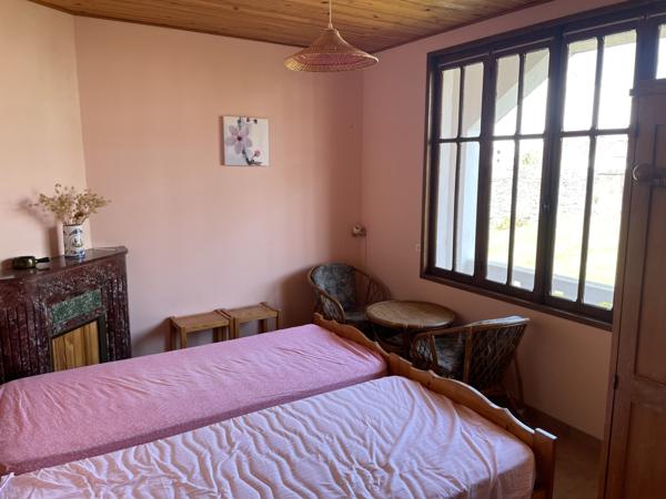 La Guérinière (85680) LA GUERINIERE : MAISON DE VILLAGE "La Cambodgienne" 5 CHAMBRES A RENOVER avec JARDIN ET PARKINGS.