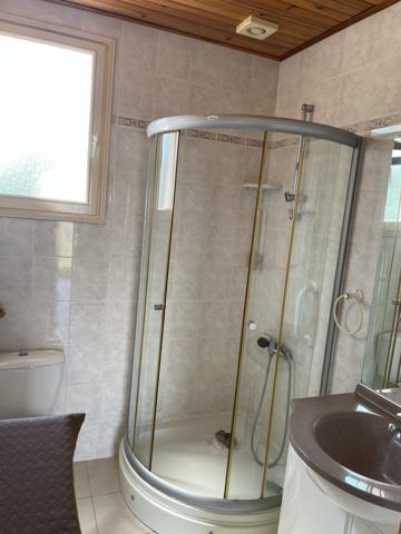 La Guérinière (85680) LA GUERINIERE : MAISON DE VILLAGE "La Cambodgienne" 5 CHAMBRES A RENOVER avec JARDIN ET PARKINGS.