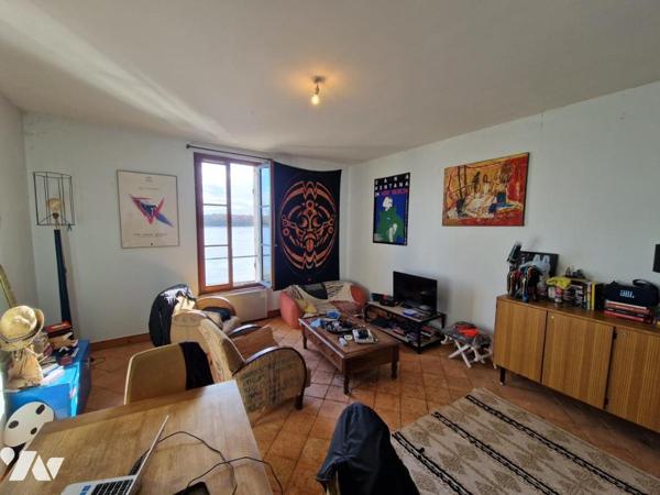 RARE IMMEUBLE DE RAPPORT CENTRE BOURG