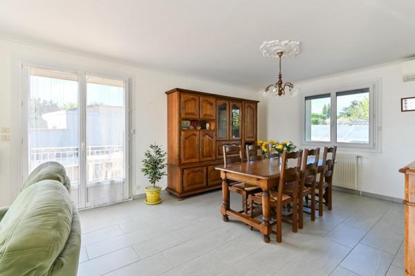 Maison à GREZIEU-LA-VARENNE, 69290 - 6 pièces 180m²