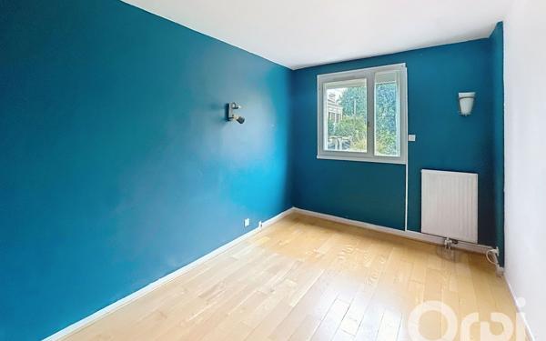 Appartement à vendre    4 pièces • 84 m2 Clamart