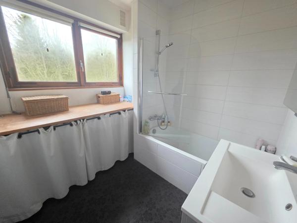 Appartement à vendre 4 pièces VILLE D'AVRAY (92)