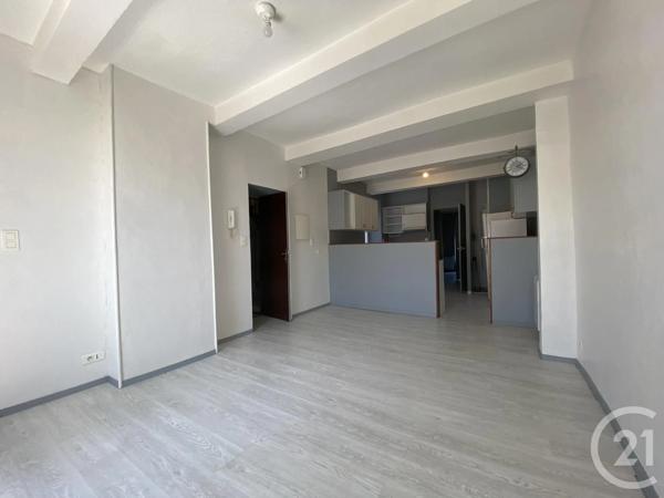 Appartement F4 à vendre  4 pièces - 75,60 m 2   BEDARIEUX  - 34