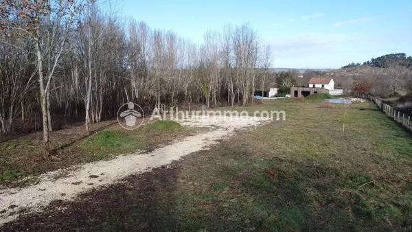 Vente Terrain 11520 m2 à Neuvic