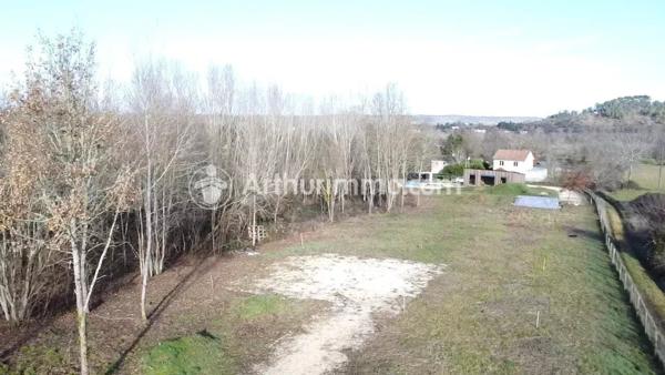 Vente Terrain 11520 m2 à Neuvic