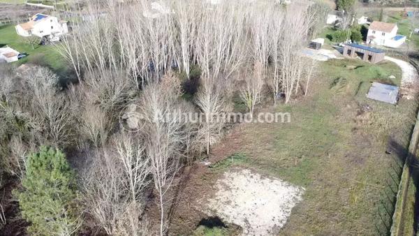 Vente Terrain 11520 m2 à Neuvic
