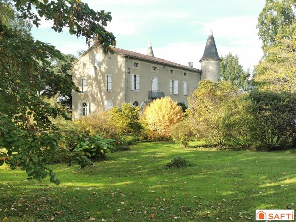 Manoir XIXe sur un parc clos et arboré exceptionnel