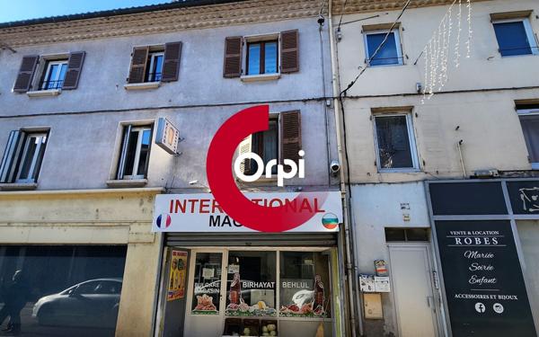 Immeuble à vendre    5 pièces •  Le Péage-de-Roussillon