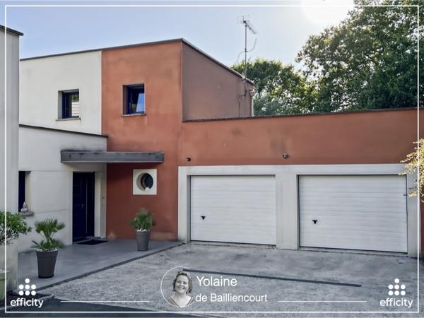 Maison
         11 pièces
        - 210 m² Bien prestige 627 000 € *