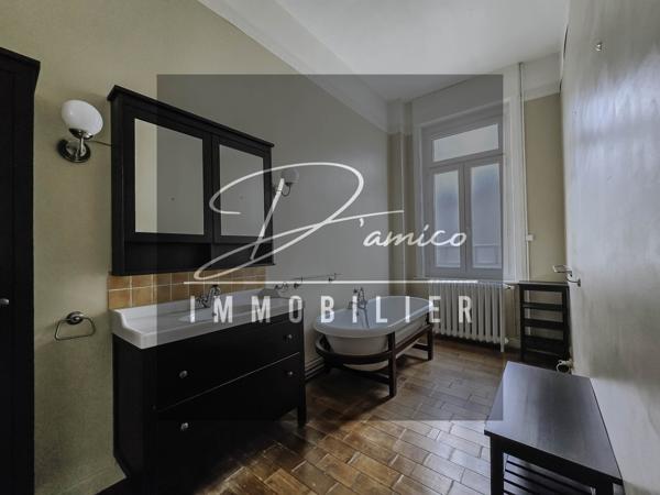 Grande maison familiale avec potentiel profession libérale à douai