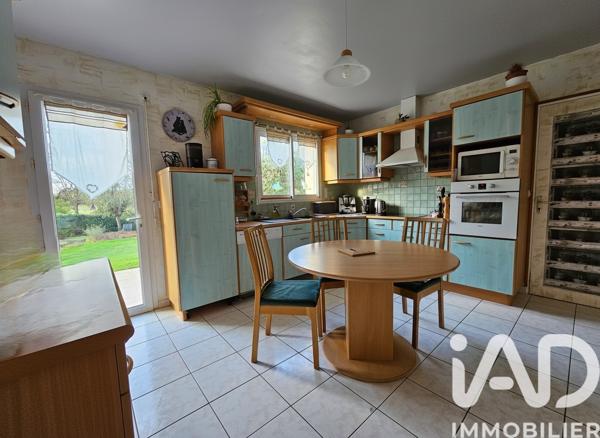 Maison à vendre 7 pièces 124 m² Grandchamp-des-Fontaines