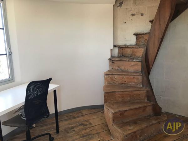 Appartement à louer Saintes : 3 pièces, 73m² avec 1 chambre(s) à 860€ - AJP Immobilier Saintes