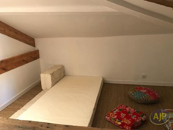 Appartement à louer Saintes : 3 pièces, 73m² avec 1 chambre(s) à 860€ - AJP Immobilier Saintes
