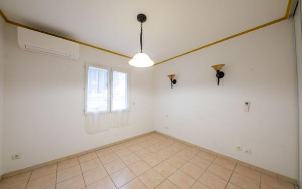 Maison à vendre    4 pièces •  Saint-Estève