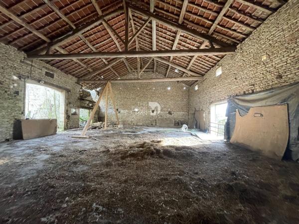 Maison - À vendre - 512 m² - ROUECOURT | The Door Man