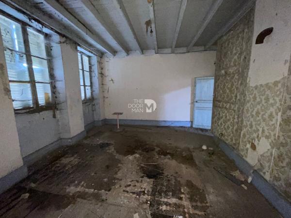 Maison - À vendre - 512 m² - ROUECOURT | The Door Man