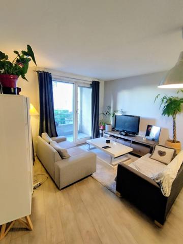 Appartement à SAINT-ETIENNE, 42100 - 2 pièces 53m²