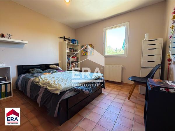 MAISON FAMILIALE AVEC PISCINE, MAZAN, QUARTIER CALME ET RECHERCHÉ