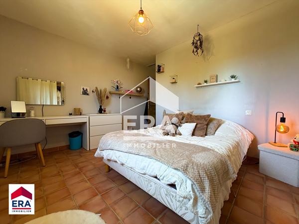 MAISON FAMILIALE AVEC PISCINE, MAZAN, QUARTIER CALME ET RECHERCHÉ
