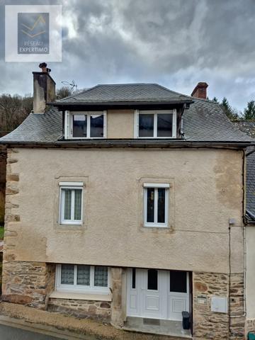 Salmiech (12120) Splendide Maison de village de 164 m² en Pierres - T7 - 6 chambres - Jardin - Garage - Cave