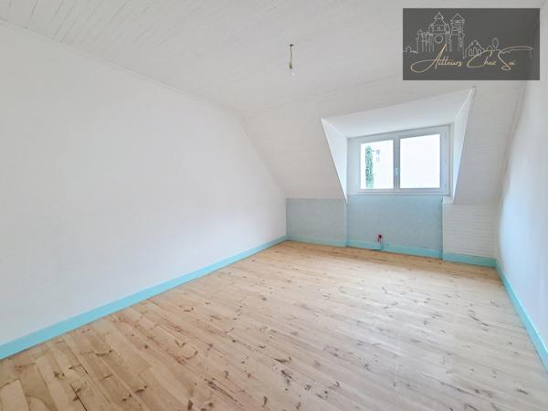 Salmiech (12120) Splendide Maison de village de 164 m² en Pierres - T7 - 6 chambres - Jardin - Garage - Cave