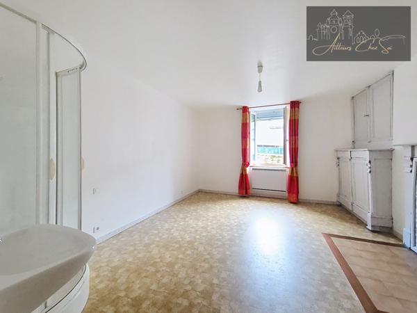 Salmiech (12120) Splendide Maison de village de 164 m² en Pierres - T7 - 6 chambres - Jardin - Garage - Cave