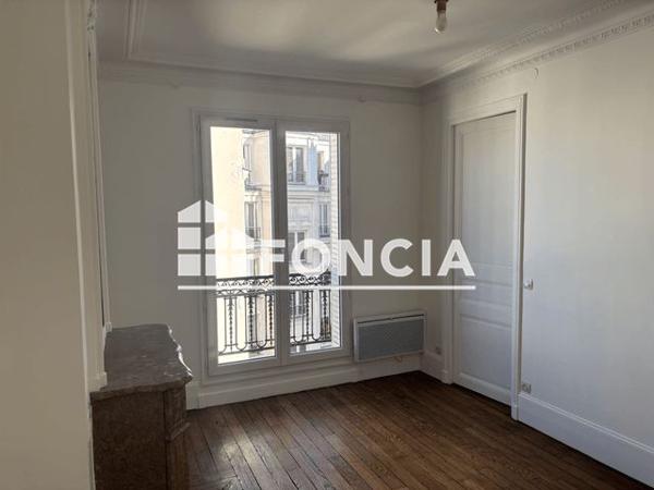 Location Appartement 3 pièces 55.4 m² - 29 RUE DES BATIGNOLLES Paris 75017