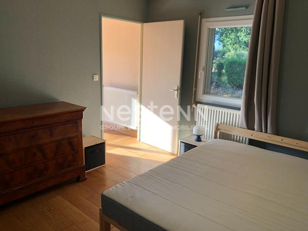 Maison à louer meublé à Vannes Tohannic, de 98m² 3 chambres avec terrasse, jardin et garage
