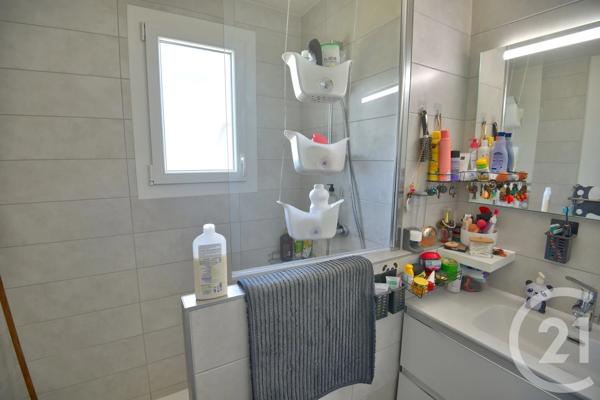 Maison à vendre  4 pièces - 85,08 m 2   ROMANS SUR ISERE  - 26