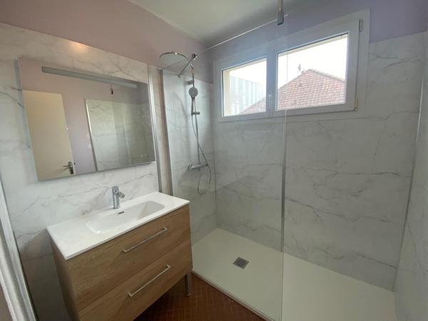 Maison 5 pièces de 107 m² à Saint berthevin