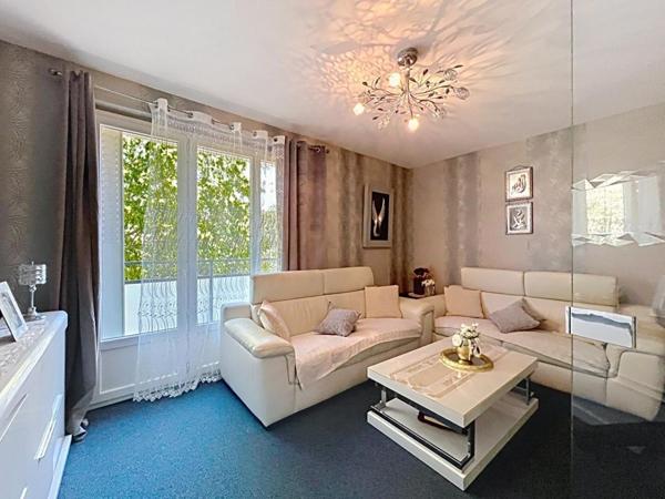 CLERMONT-FERRAND - Appartement T5 de 88 m² avec parking et cave