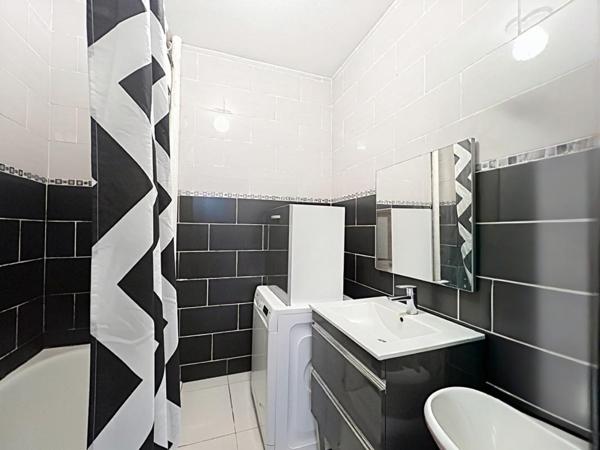 CLERMONT-FERRAND - Appartement T5 de 88 m² avec parking et cave