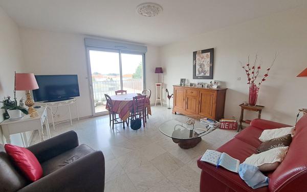 Appartement à vendre    3 pièces • 76,53 m2 Royan