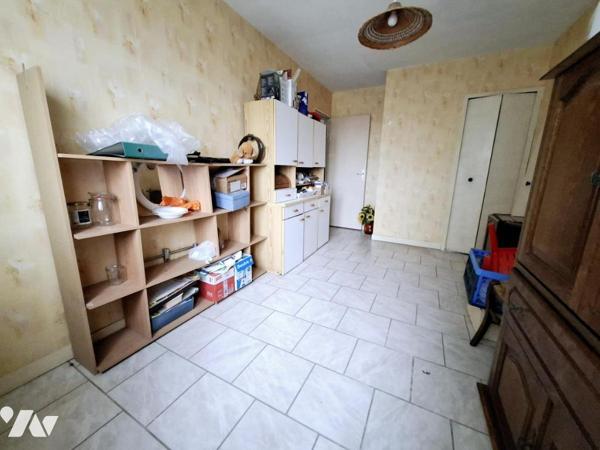 Plain-pied individuel, 4 chambres, sous-sol, jardin