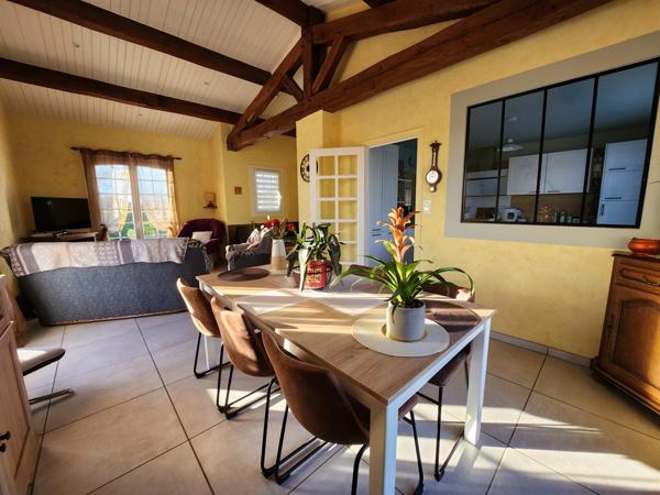 Sainte-Gemme-la-Plaine (85400) Maison avec accès plain-pied et sous-sol complet de 100m2