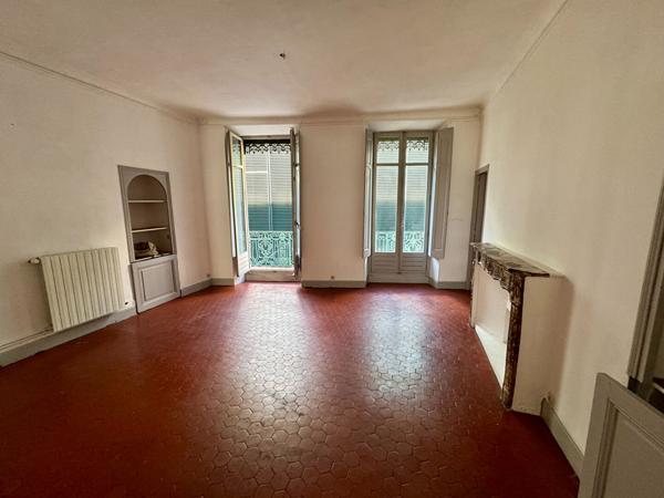 Appartement Nimes 3 pièce(s) 96.01 m2